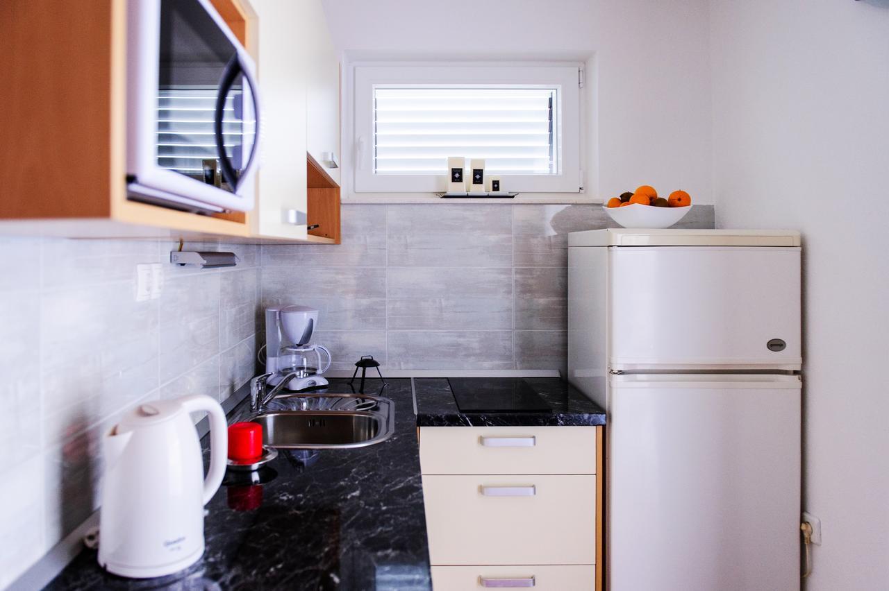 Apartments Mila 산책길 외부 사진