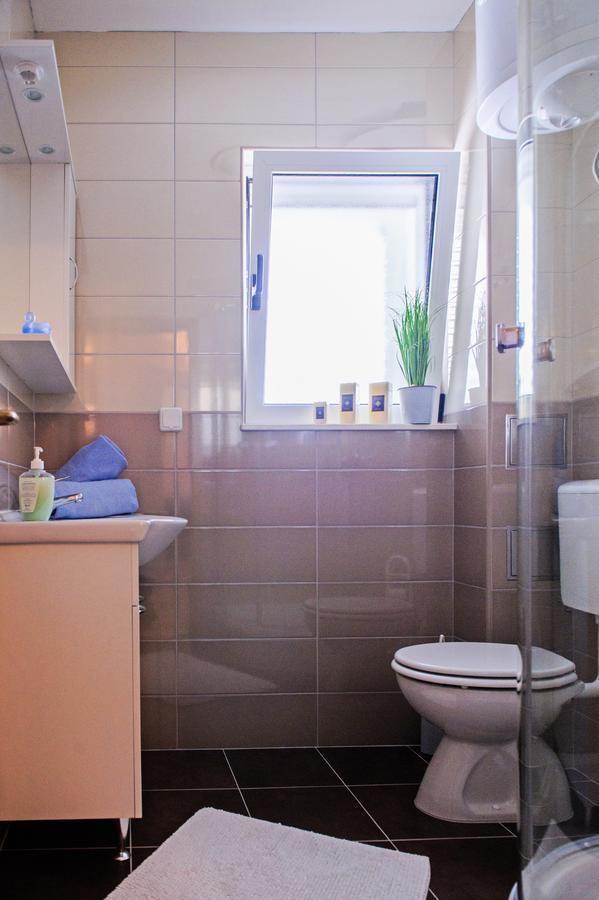 Apartments Mila 산책길 외부 사진