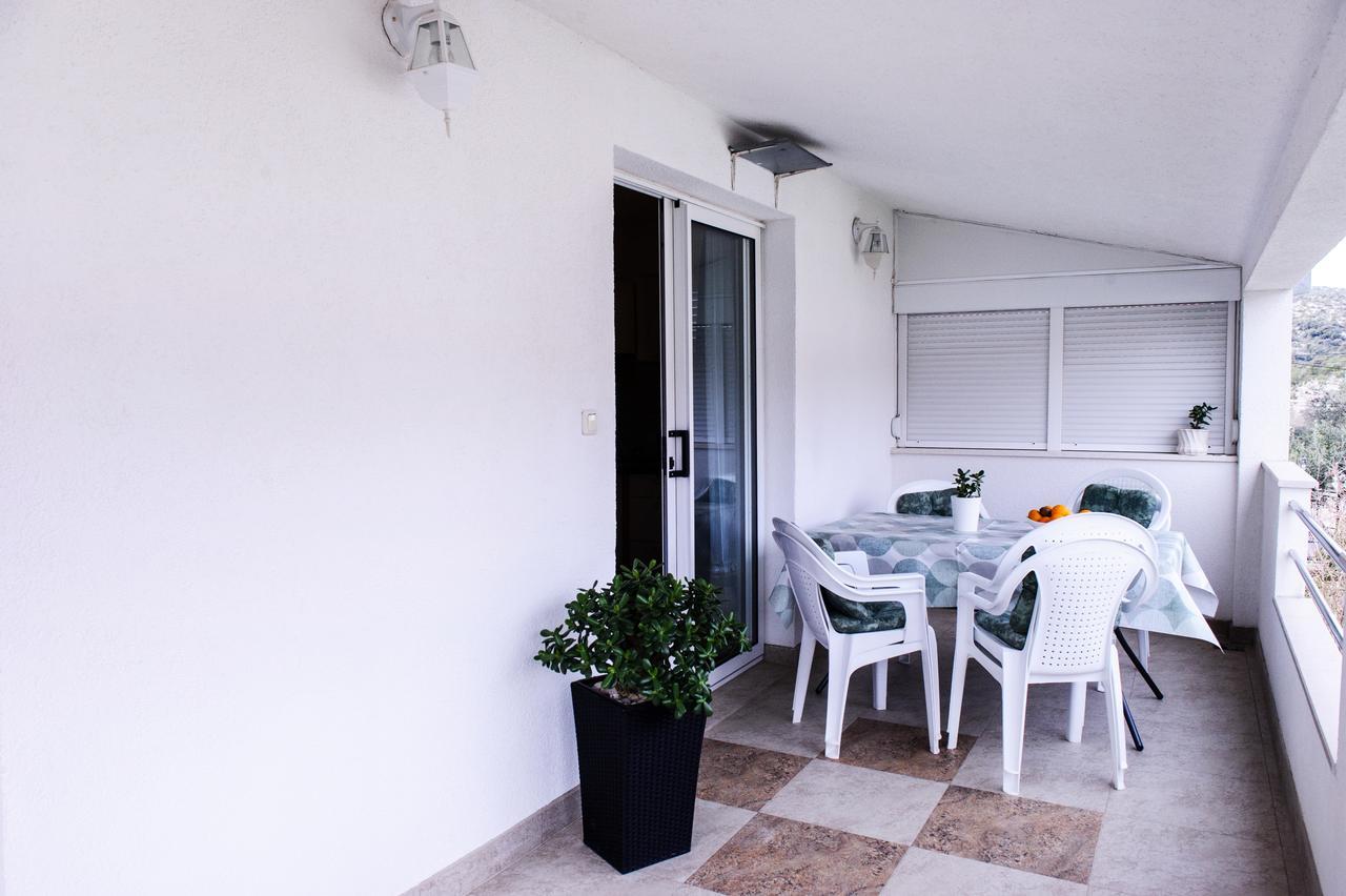 Apartments Mila 산책길 외부 사진