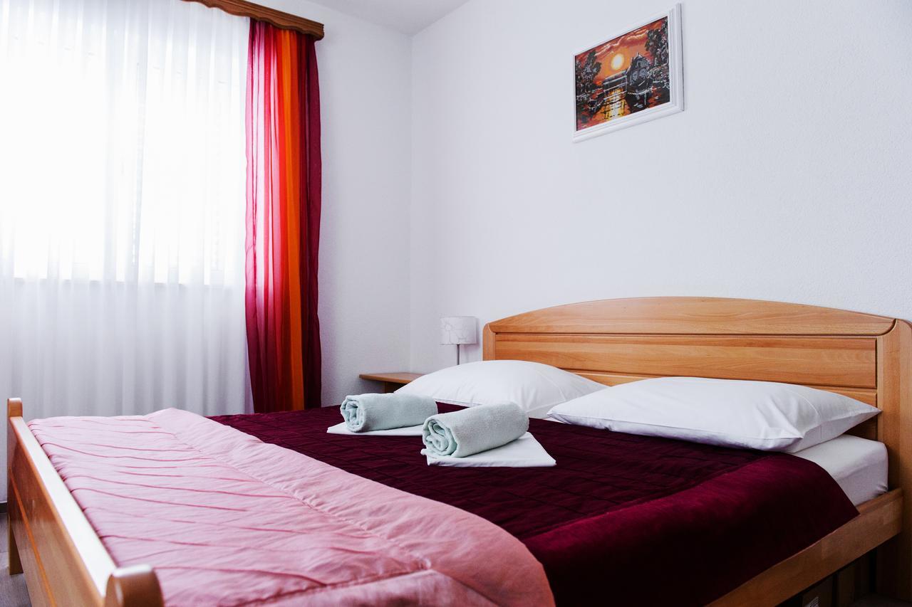 Apartments Mila 산책길 외부 사진
