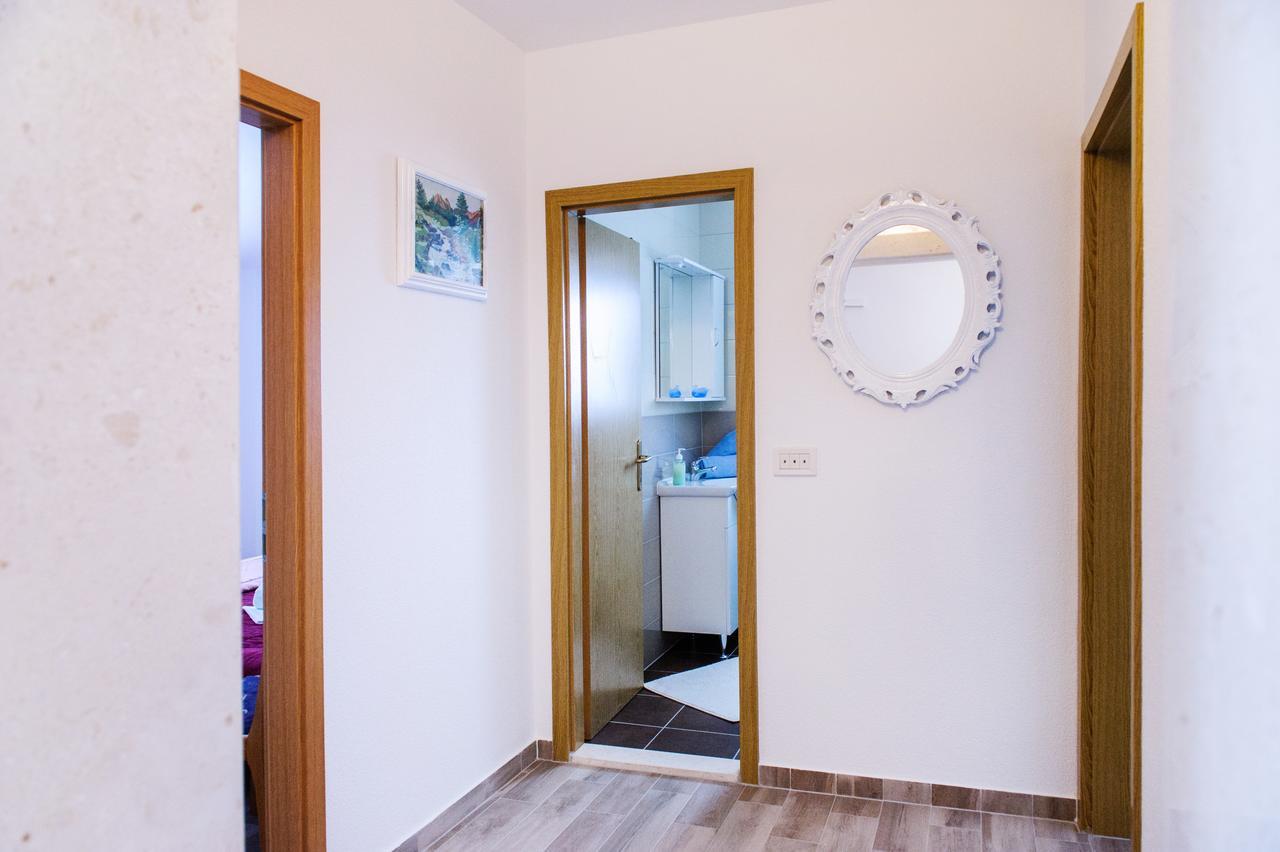 Apartments Mila 산책길 외부 사진